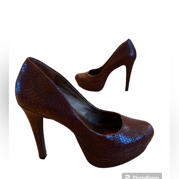 Jessica Simpson faux snake shoes - Picture 3 of 5